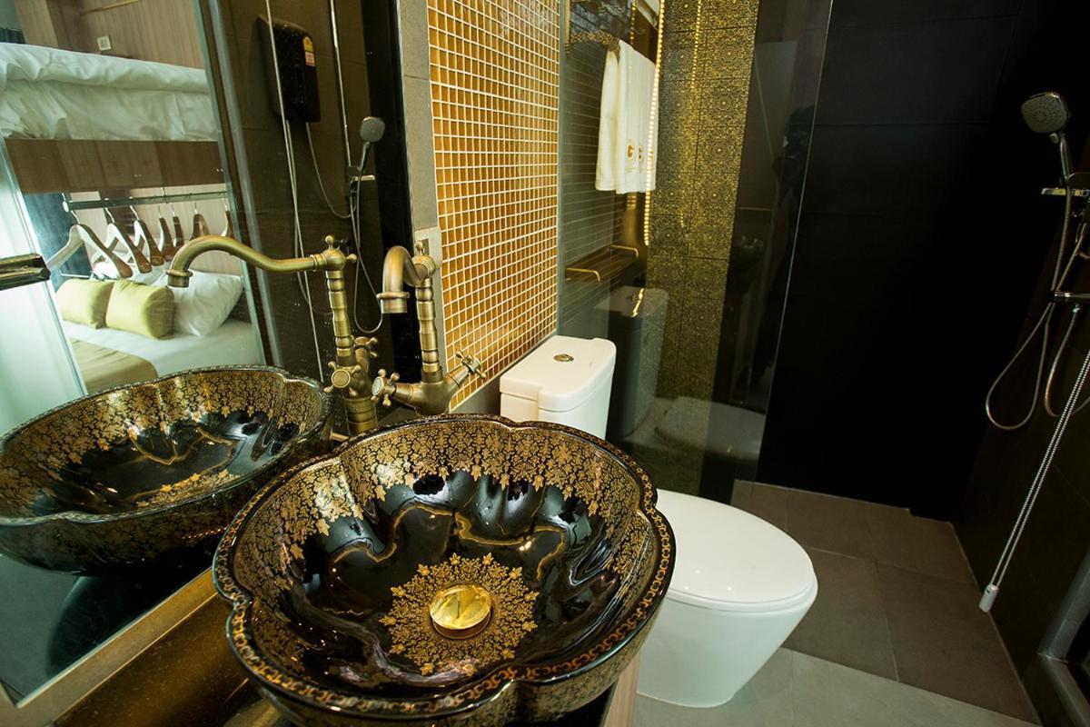 Bed and Breakfast Ghee Gelato House Bangkok Esterno foto